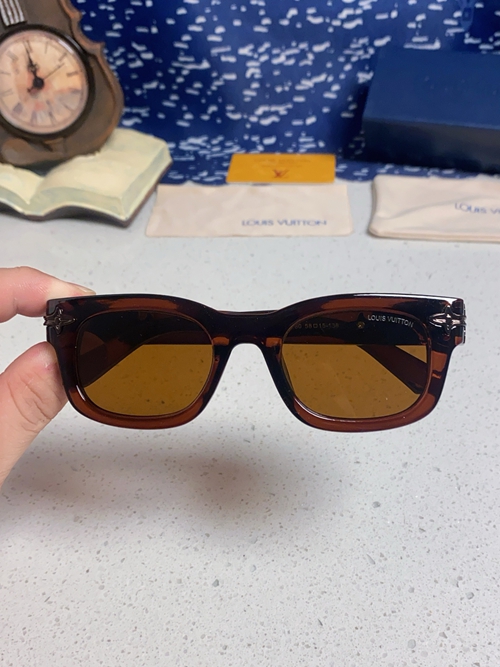 ルイヴィトンサングラス内部構造